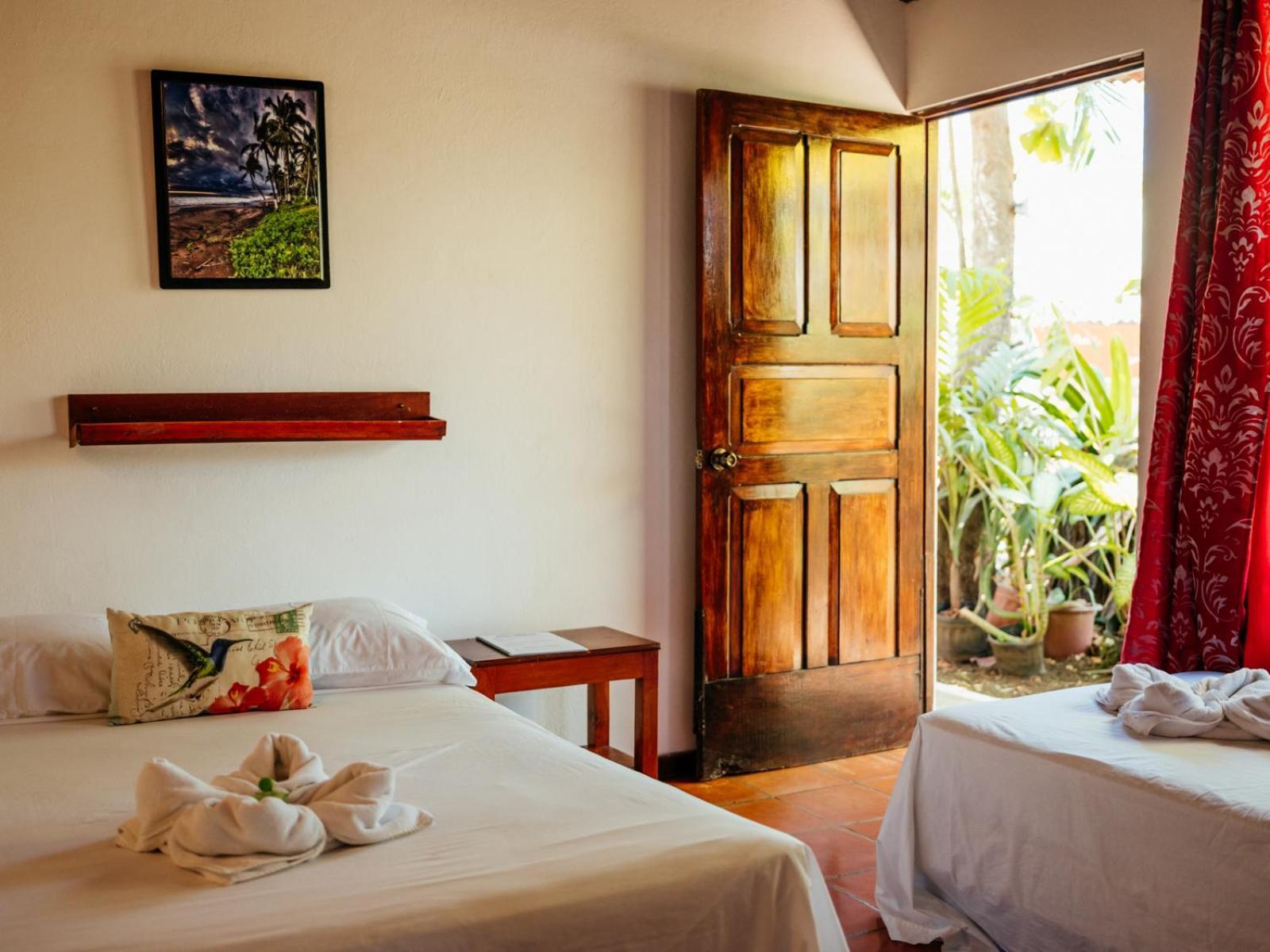 Hotel Hibiscus Cabina 4 Playa Junquillal エクステリア 写真